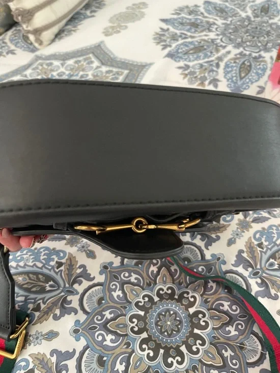 Gucci Beige GG Canvas Crossbody with Black Leather & Signature Green-Red Strap - Picture 5 of 6